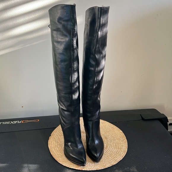 Latitude Leather Lace back detailing Southwestern Knee High Boots Size 38 - Picture 7 of 13